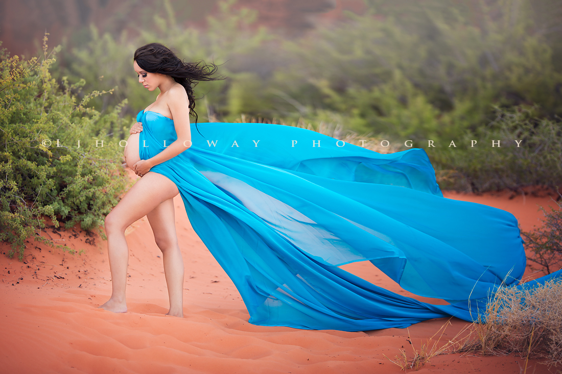 Cinzia {Maternity in the Red Rocks}