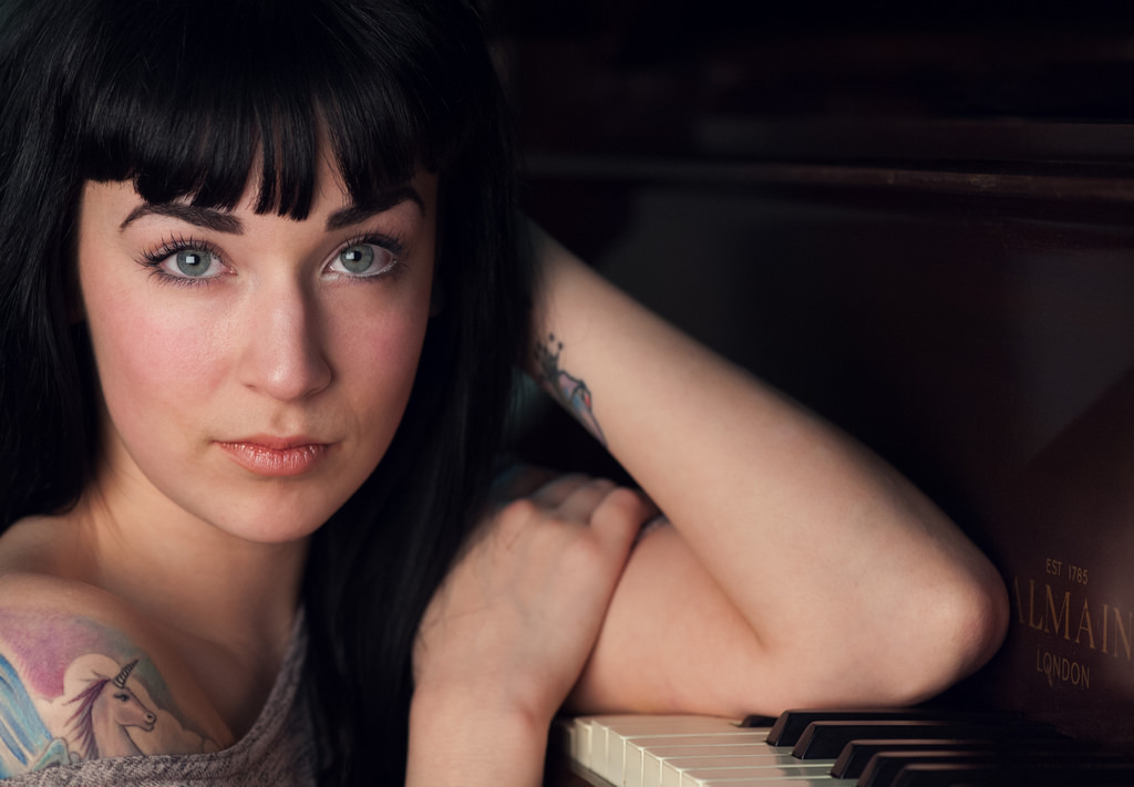 Laa at the piano