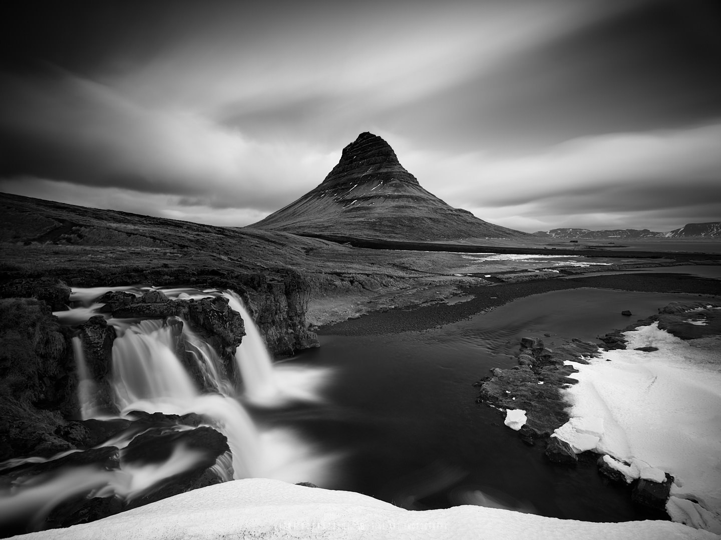 Two monochrome images w/Achromatic!