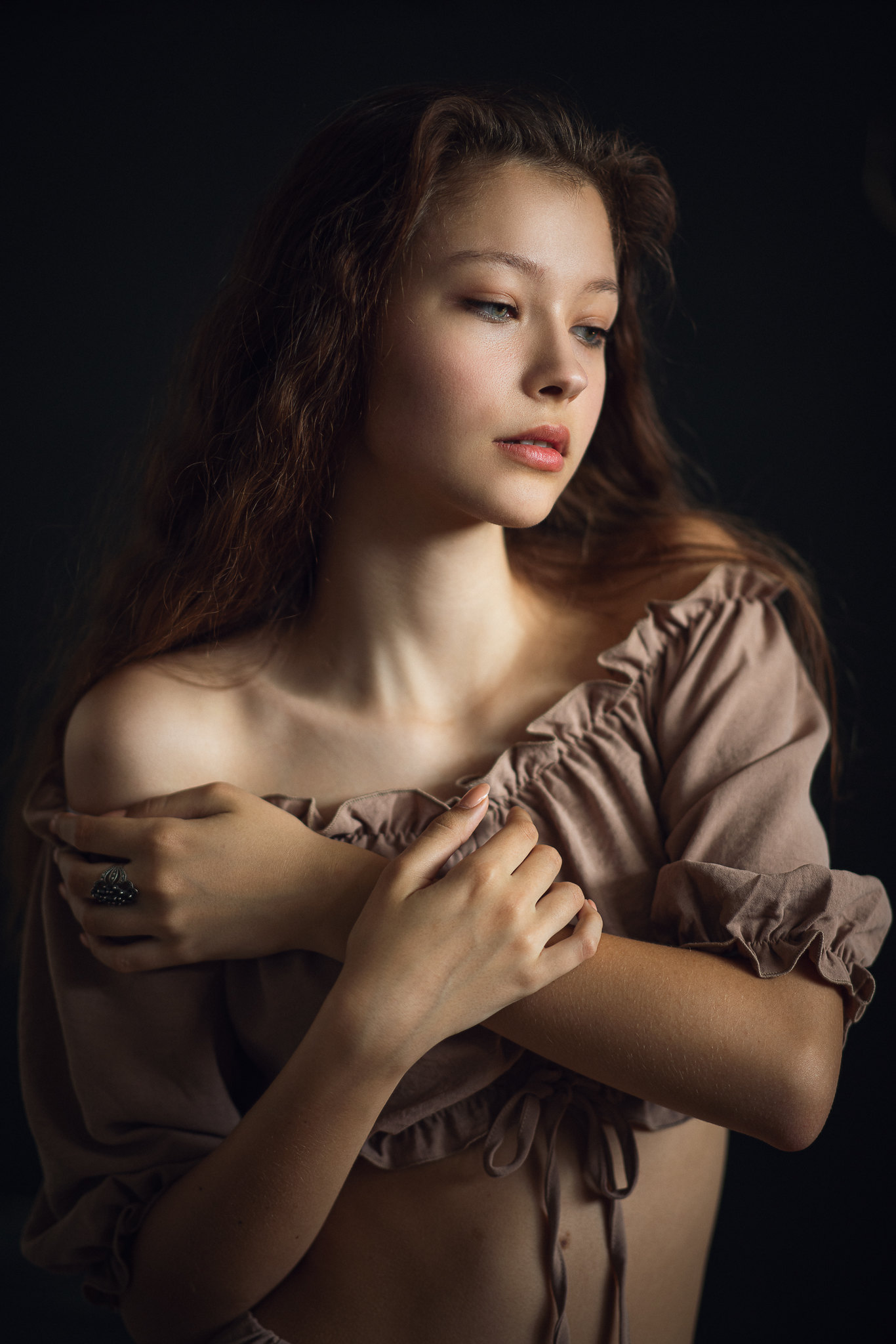 Anastasia. A simple portrait by the window