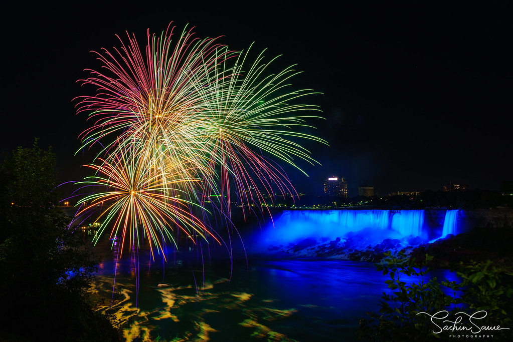 Fireworks at Niagara Falls!