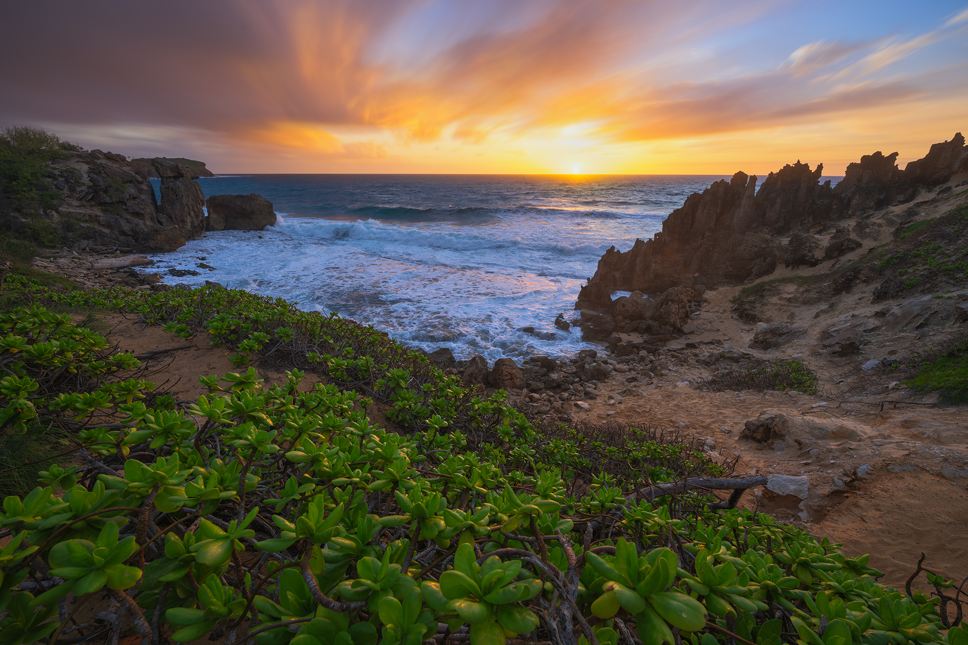 Sunrise at Makawehi Bluff, Kauai