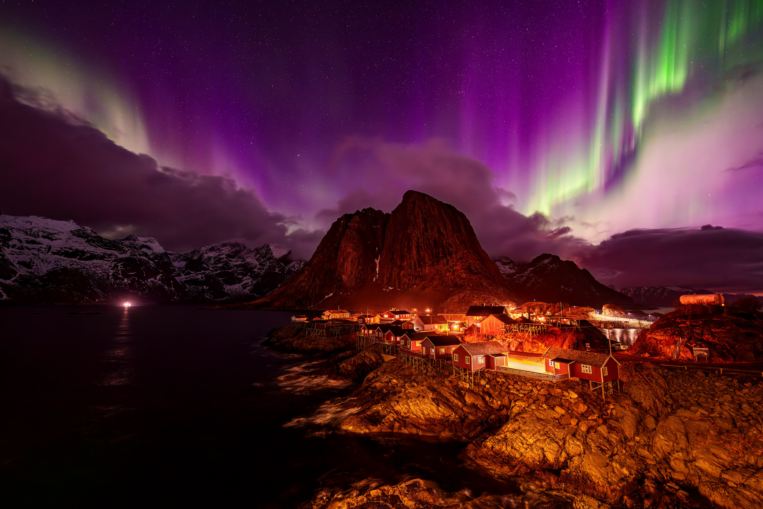 When the Sky Explodes – Henningsvær, Lofoten