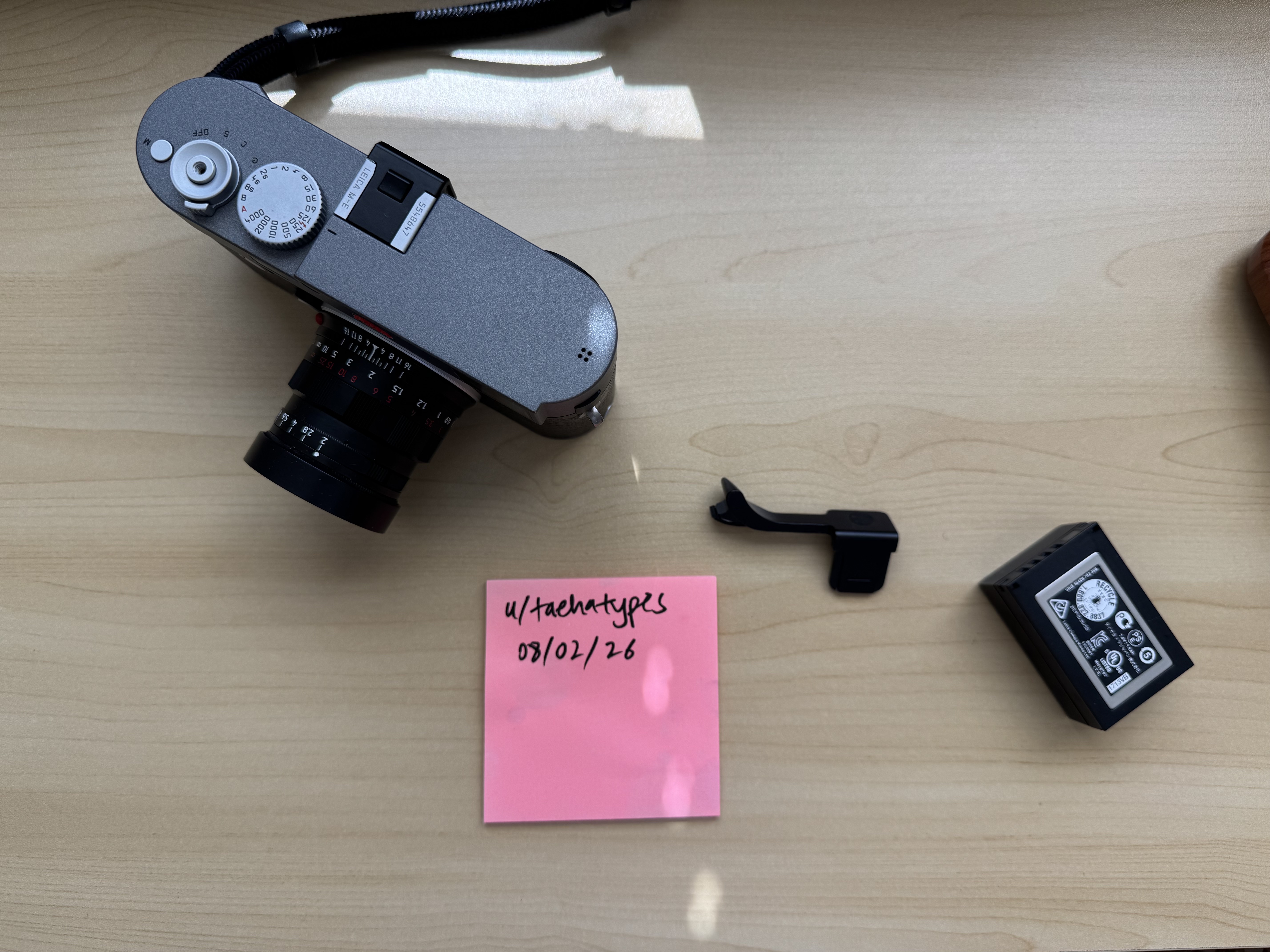 Leica M-E (Typ 240) with 2 OEM batteries, one OEM charger,...