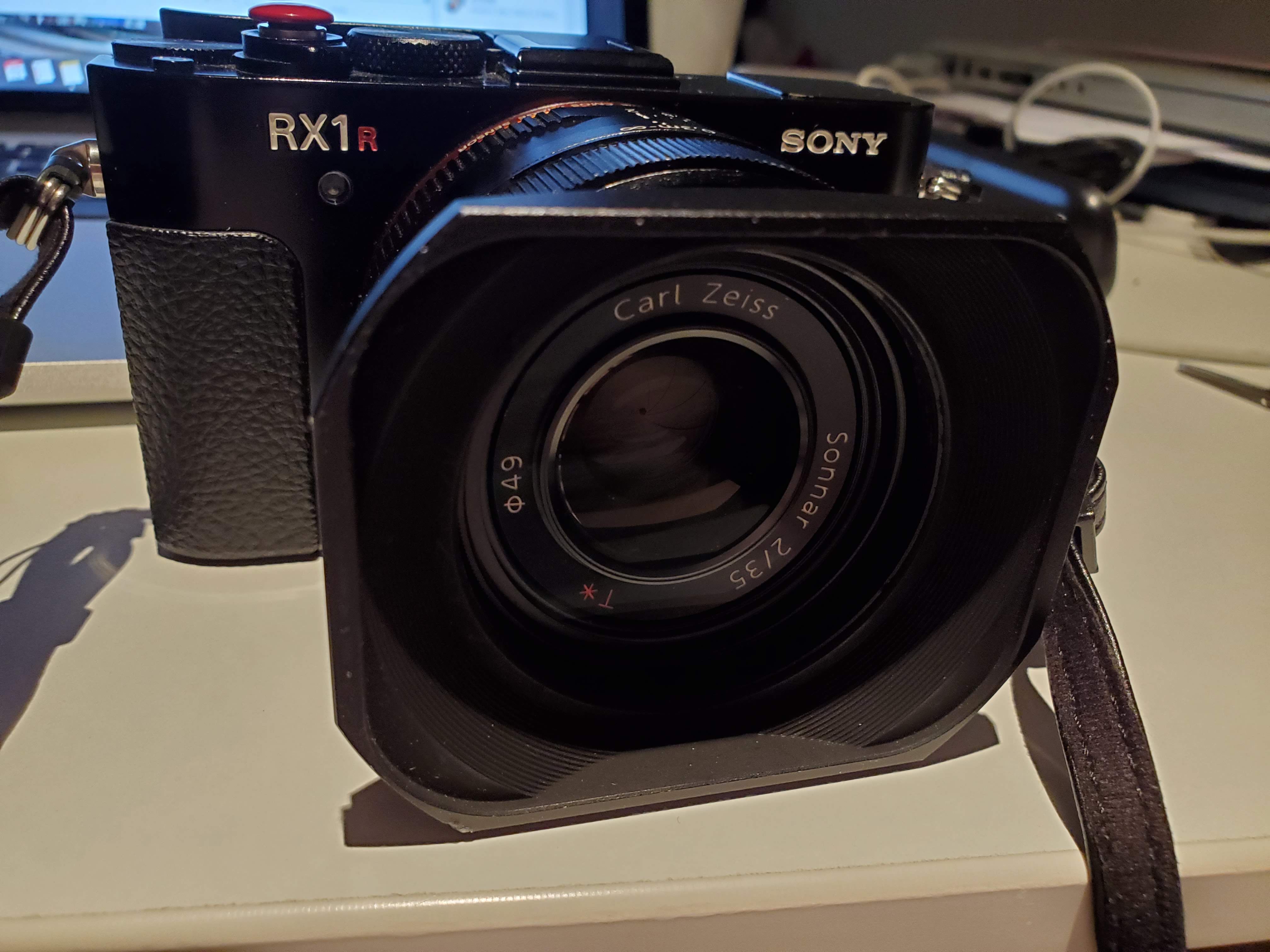 Sony Rxi R Ii Buy & Sell - Photography - FM Forums