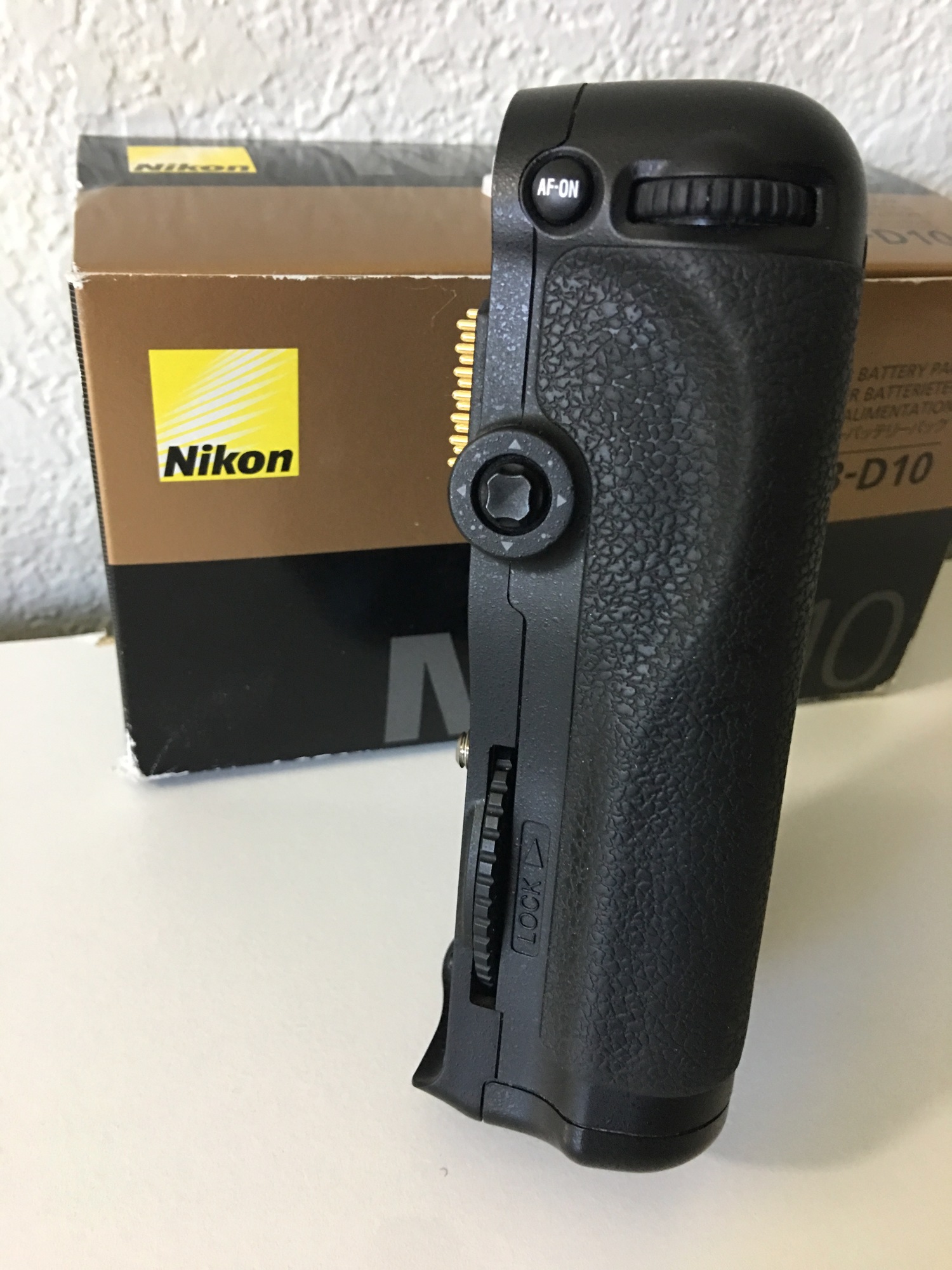 nikon d700 grip mb d10