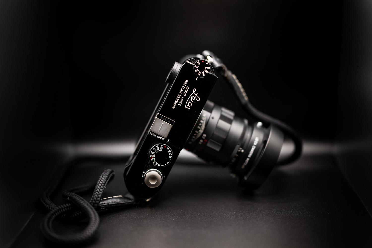 Sold Leica M10R Black paint M10R FM Forums