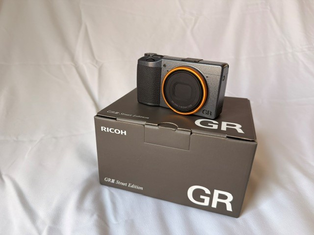 Ricoh GR III Street Edition LN- Complete Kit, 2 OEM Batter...
