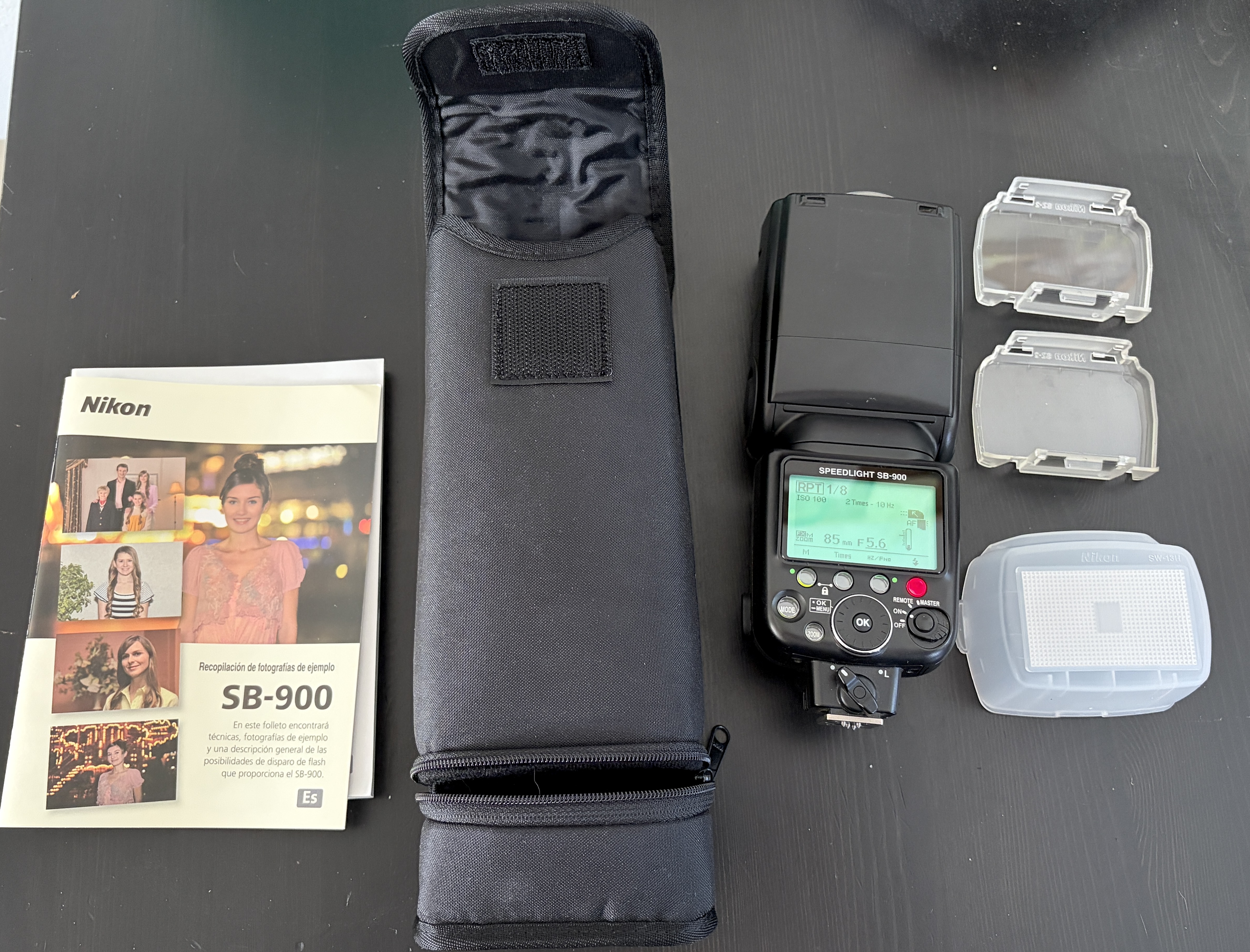 Nikon SB-900 Speedlight