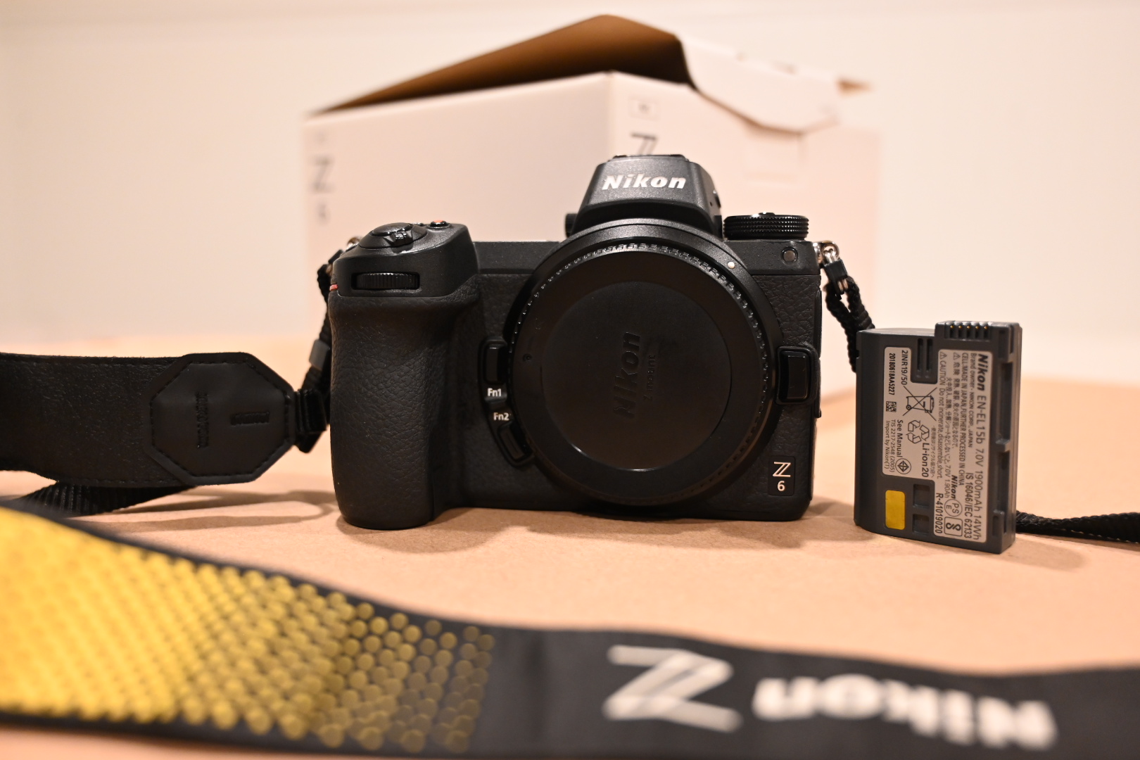 Nikon Z6, Less than 23K Shutter Count + Nikon Battery