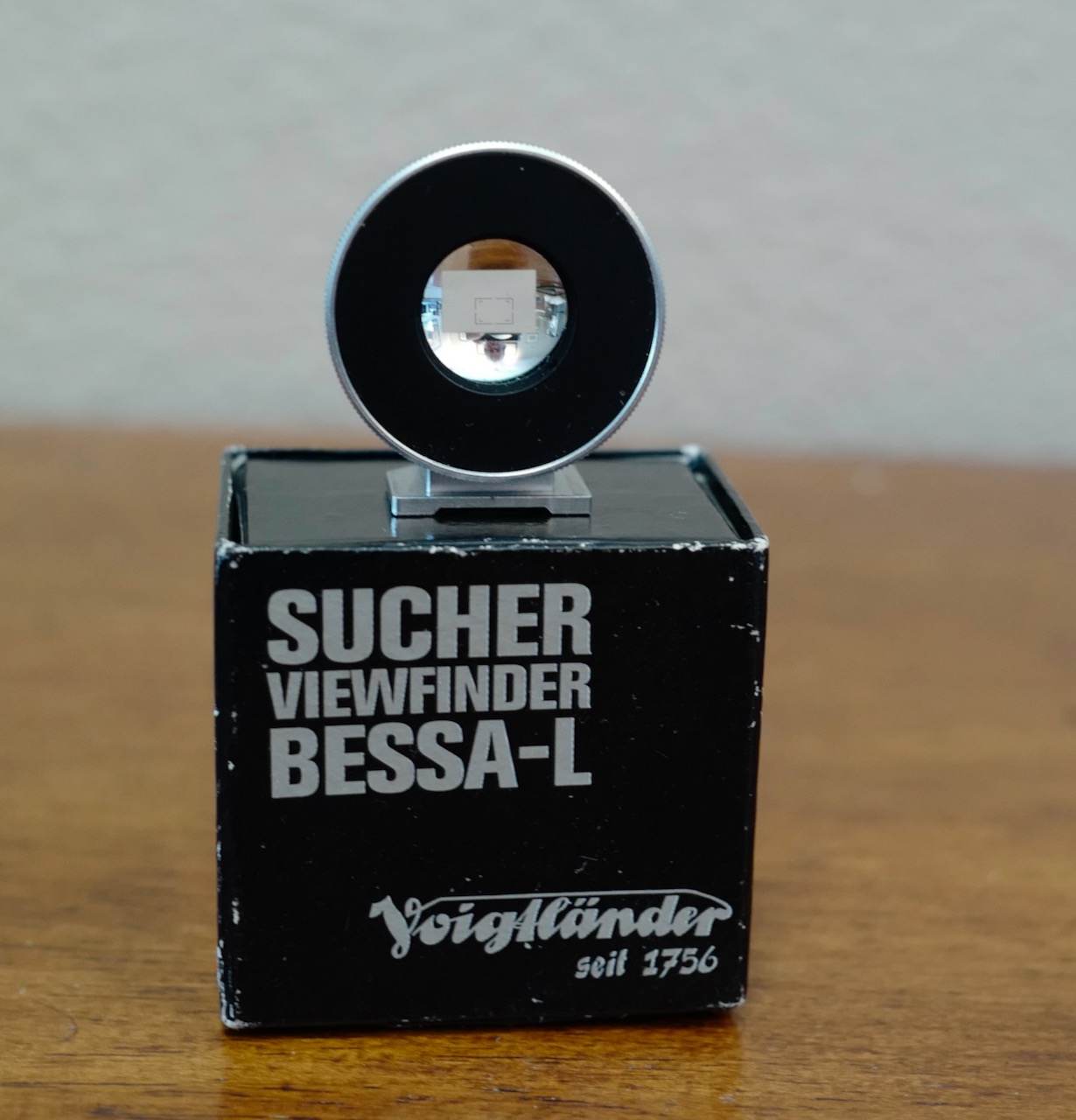 Voigtlander 90mm Metal Viewfinder in original box