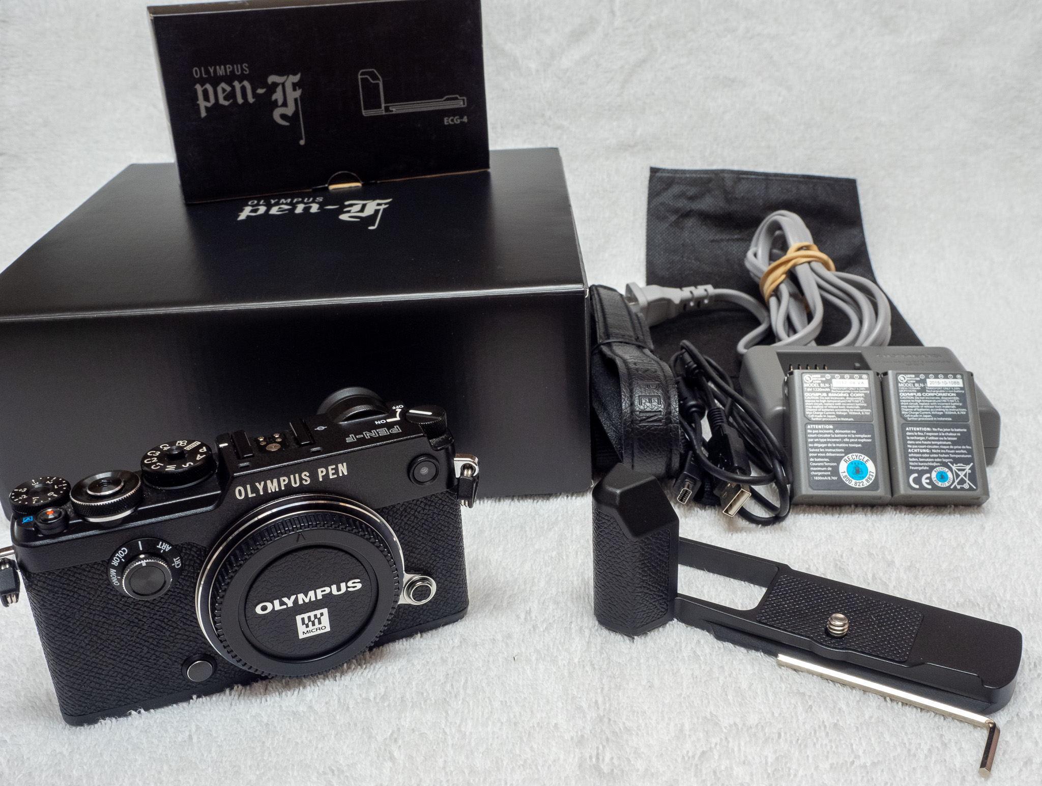 Sold: Olympus Pen-F black body & ECG-4 grip - FM Forums