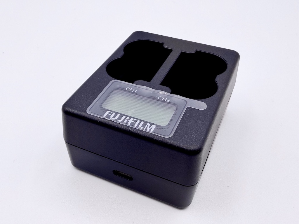 Fujifilm NP-W235 battery with BC-W235 dual battery charger
