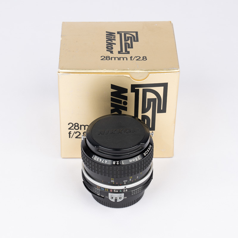 Nikon 28mm 2.8 AI Mint w/box