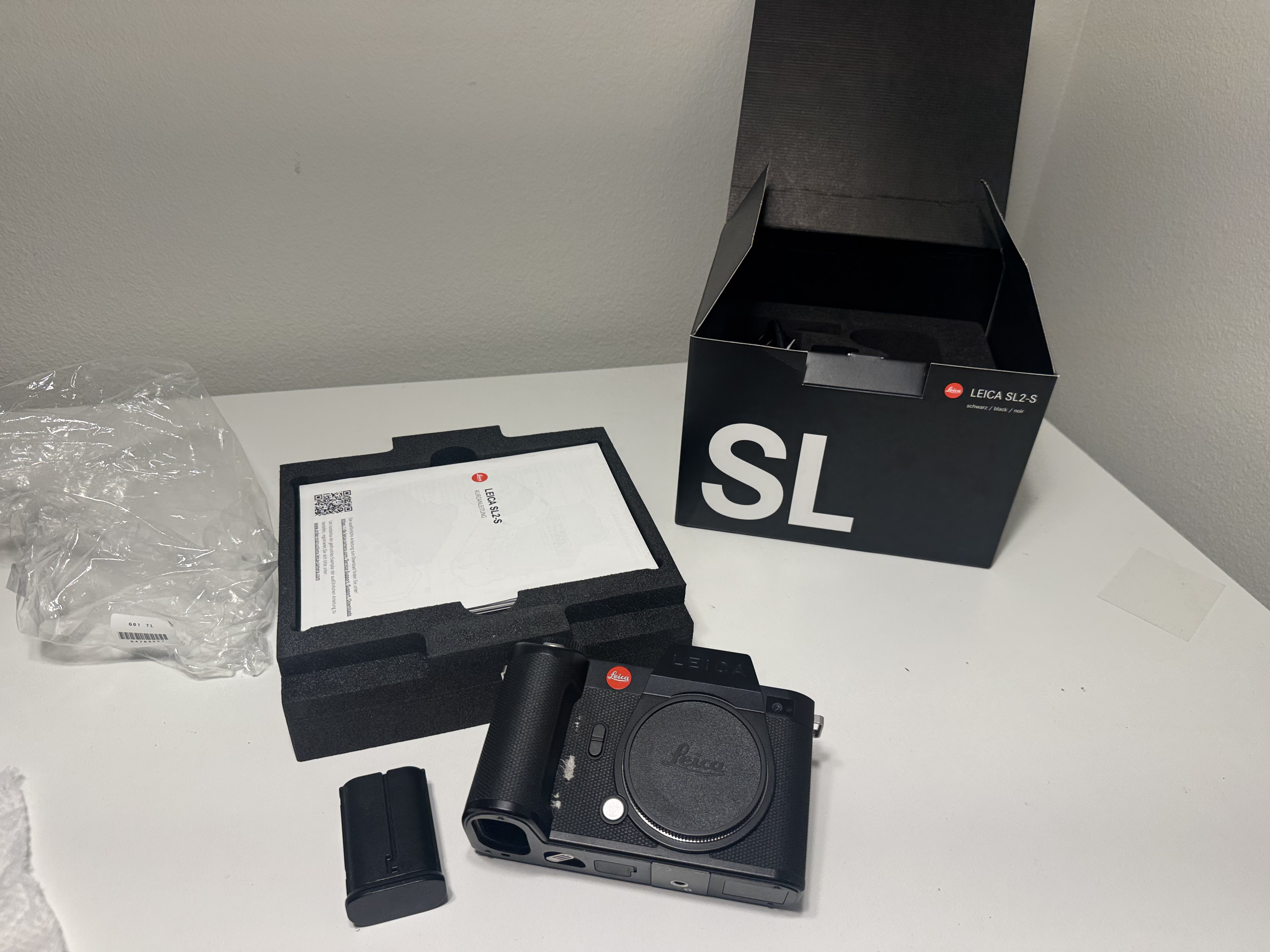 Leica SL2-S (price negotiable)