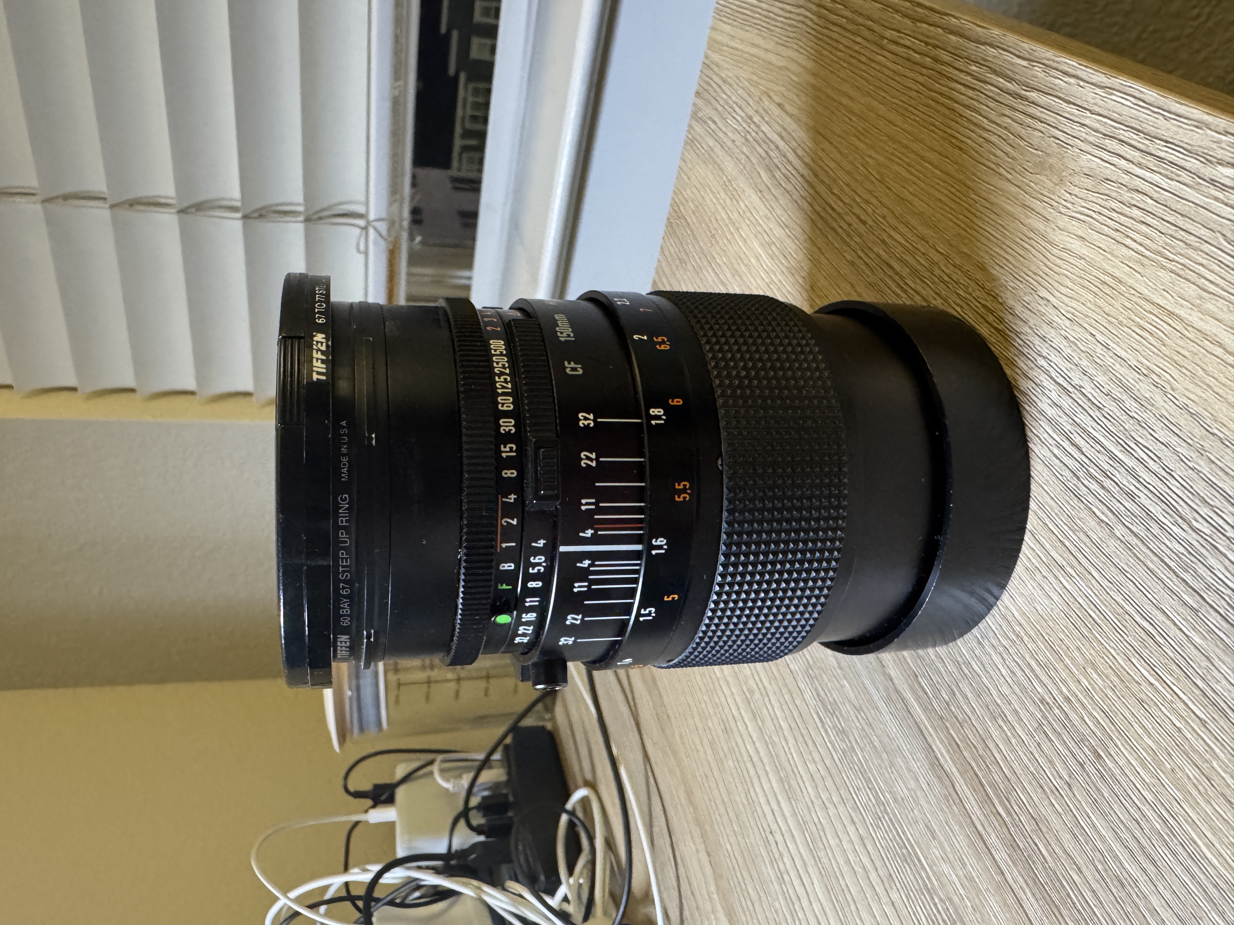Hasselblad 150mm f4 Zeiss Sonnar CF T* Lens