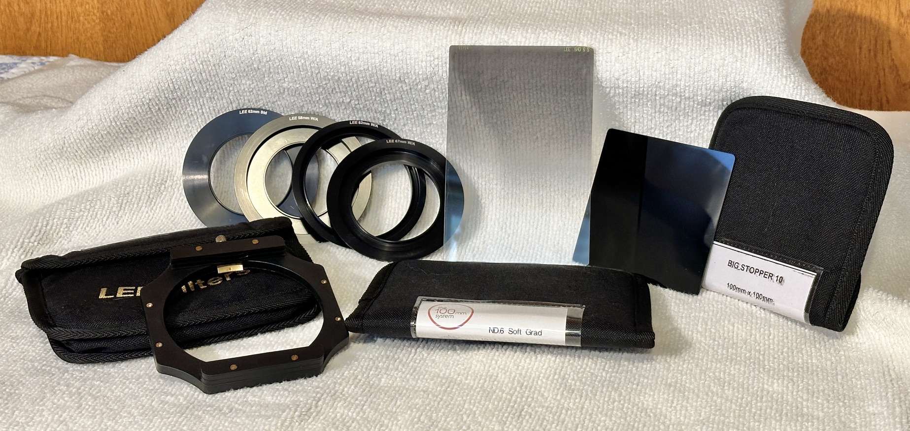Lee 10mm filter kit, adapter rings, Big Stopper, ND .6 sof...