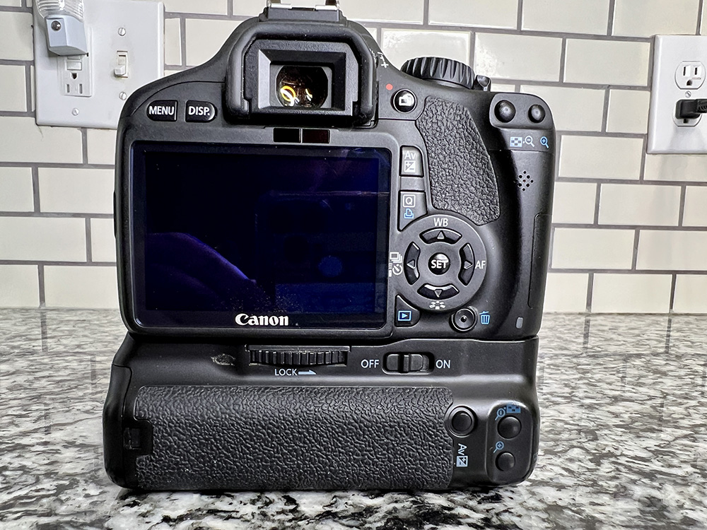 Withdrawn Canon Rebel T2i kit bundle with 50 f/1.8 II