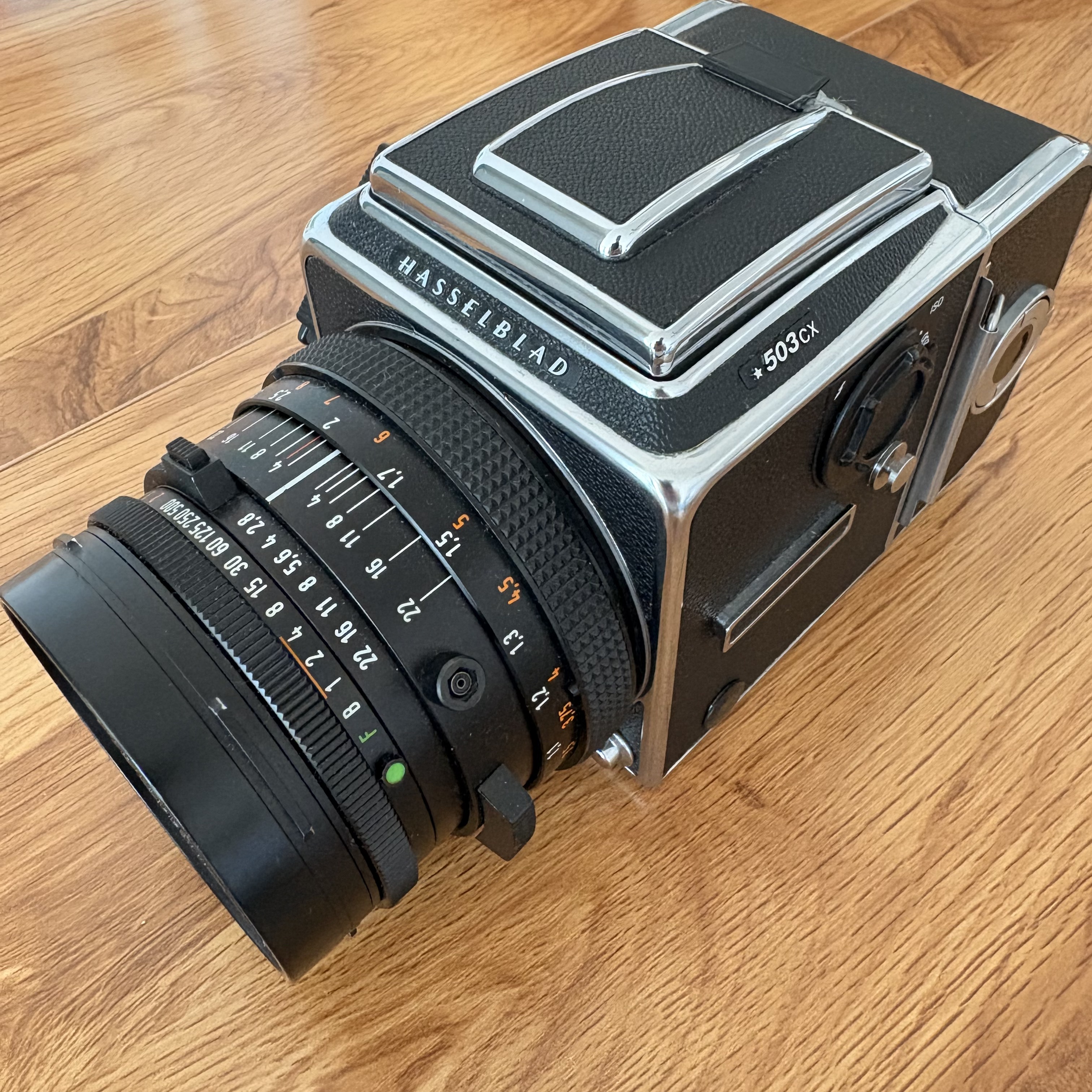 FS: Hasselblad 503CX with Carl Zeiss Planar 80mm f/2.8 Lens – Like