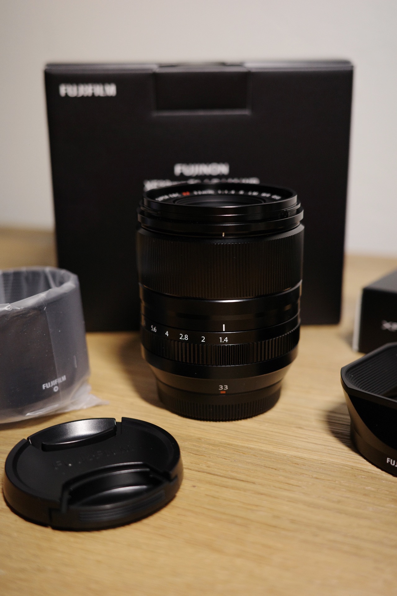 Sold: Fujifilm 33mm f/1.4 WR R XF Lens with Metal Square Hood - FM Forums