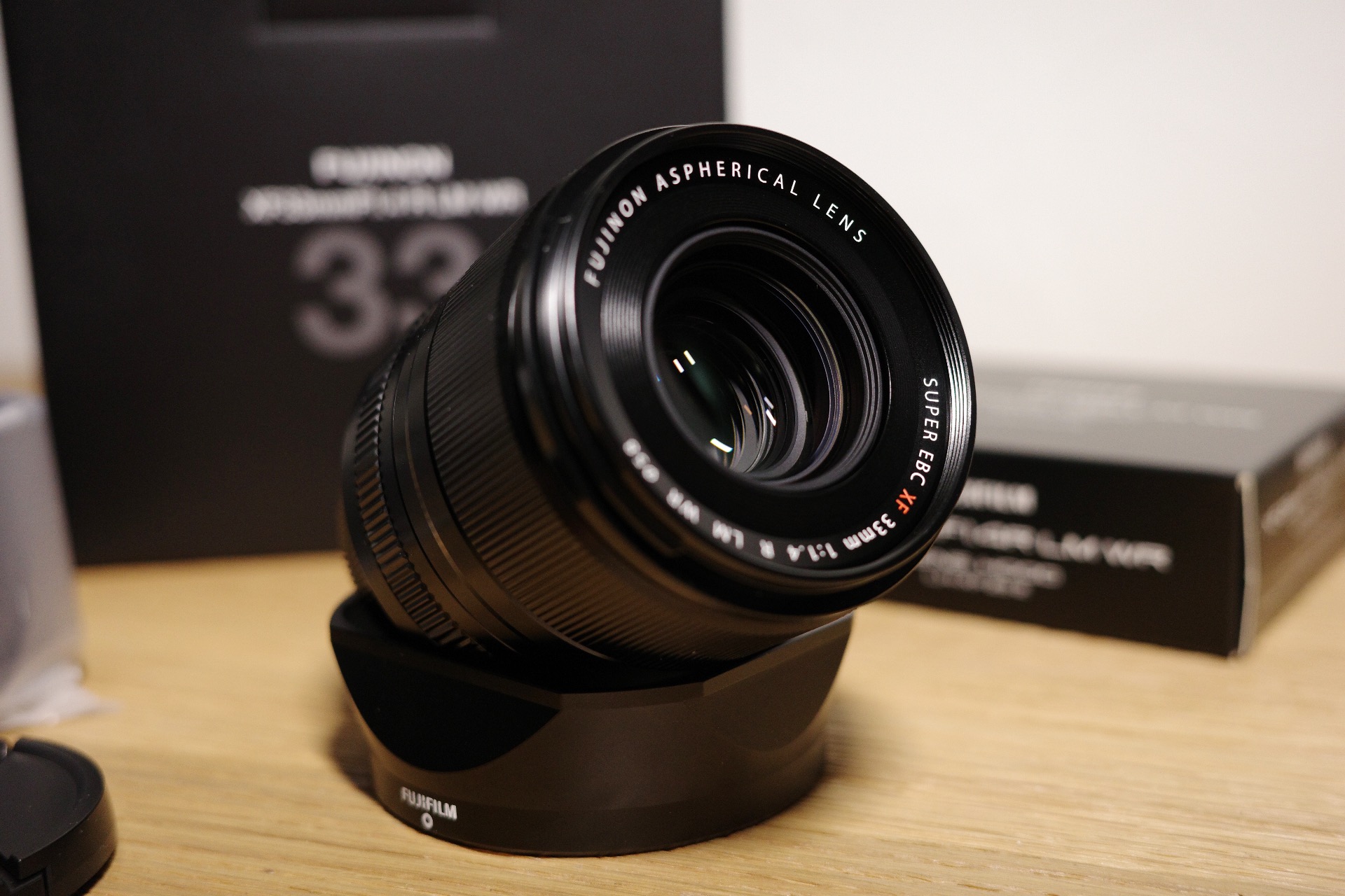 Sold: Fujifilm 33mm f/1.4 WR R XF Lens with Metal Square Hood - FM Forums
