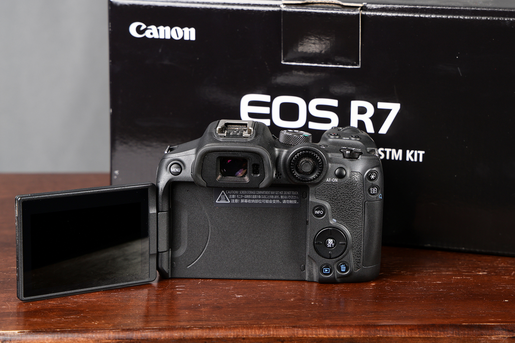 Canon R7 Custom Body Sold: Canon R7 body only - FM Forums