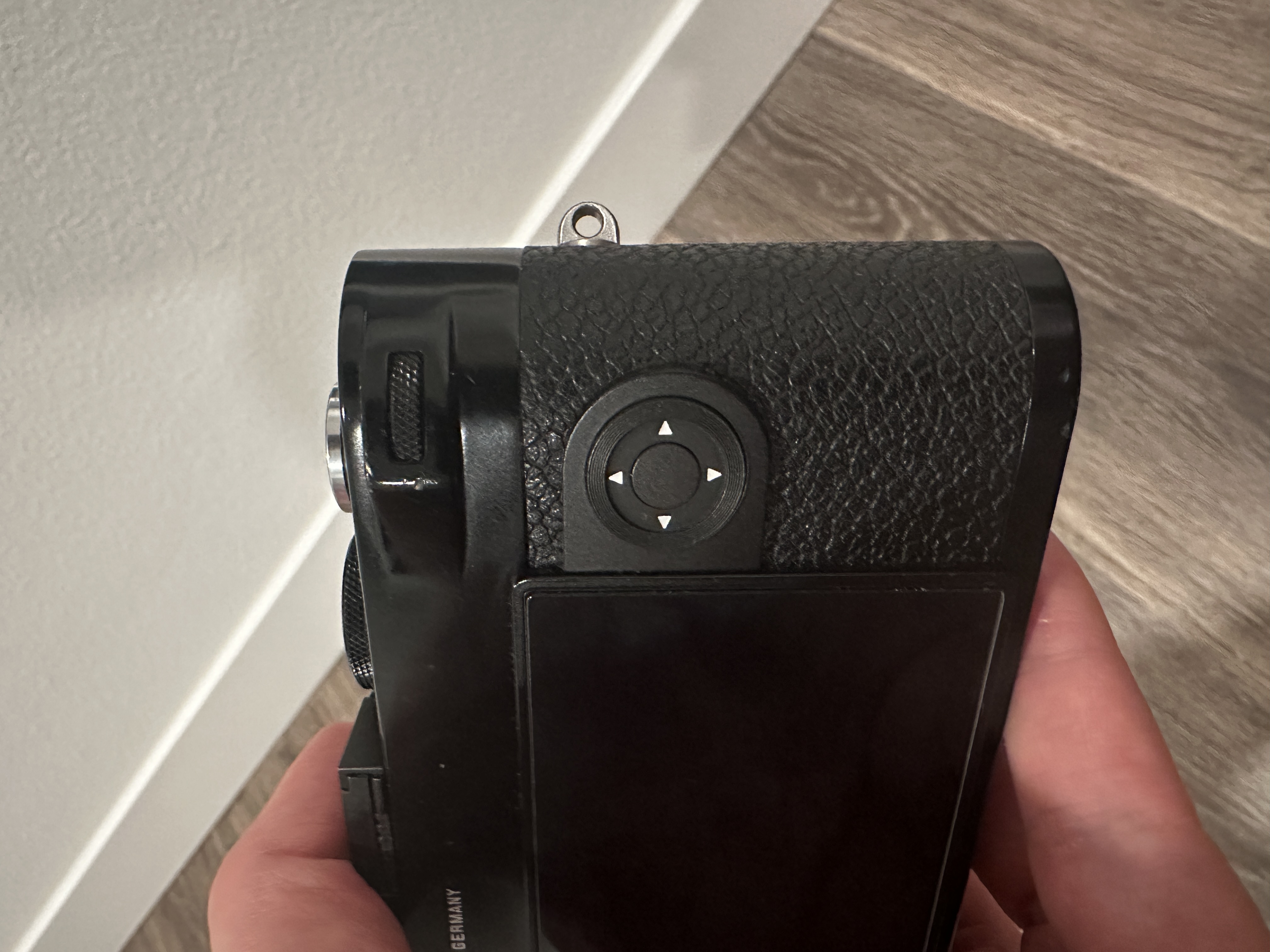 Sold Leica M10R M10R Black Paint FM Forums