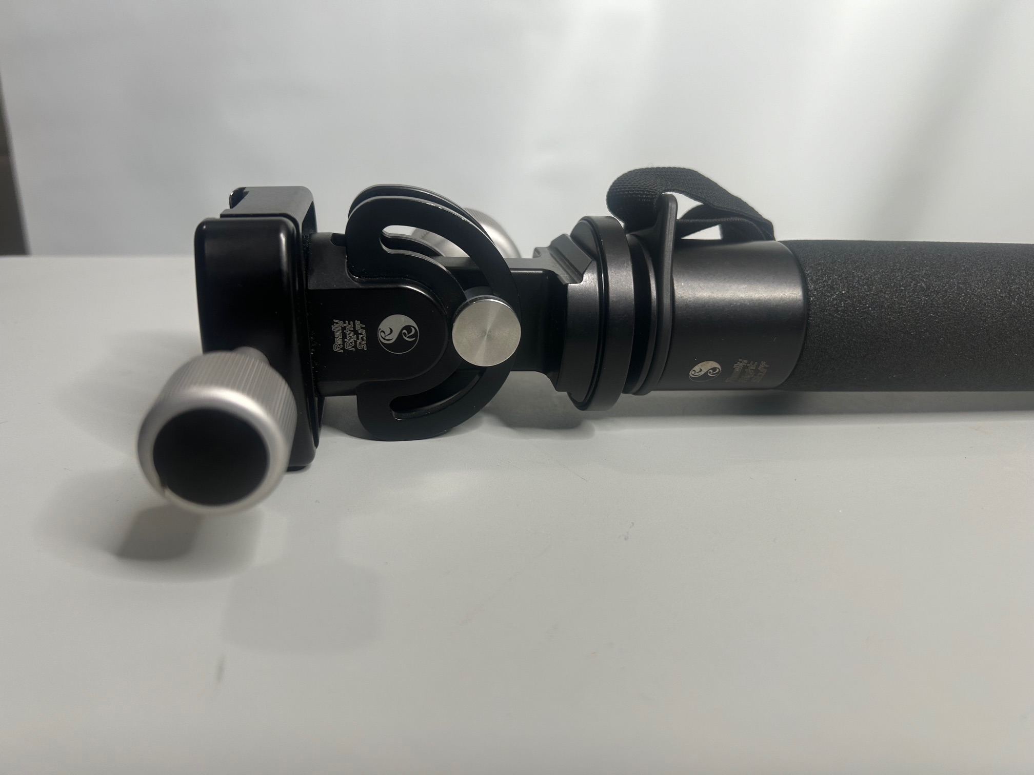 Sold RRS Carbon Monopod And RRS MH 02 PRO Head FM Forums sold-rrs-carbon-monopod-and-rrs-mh-02-pro-head-fm-forums