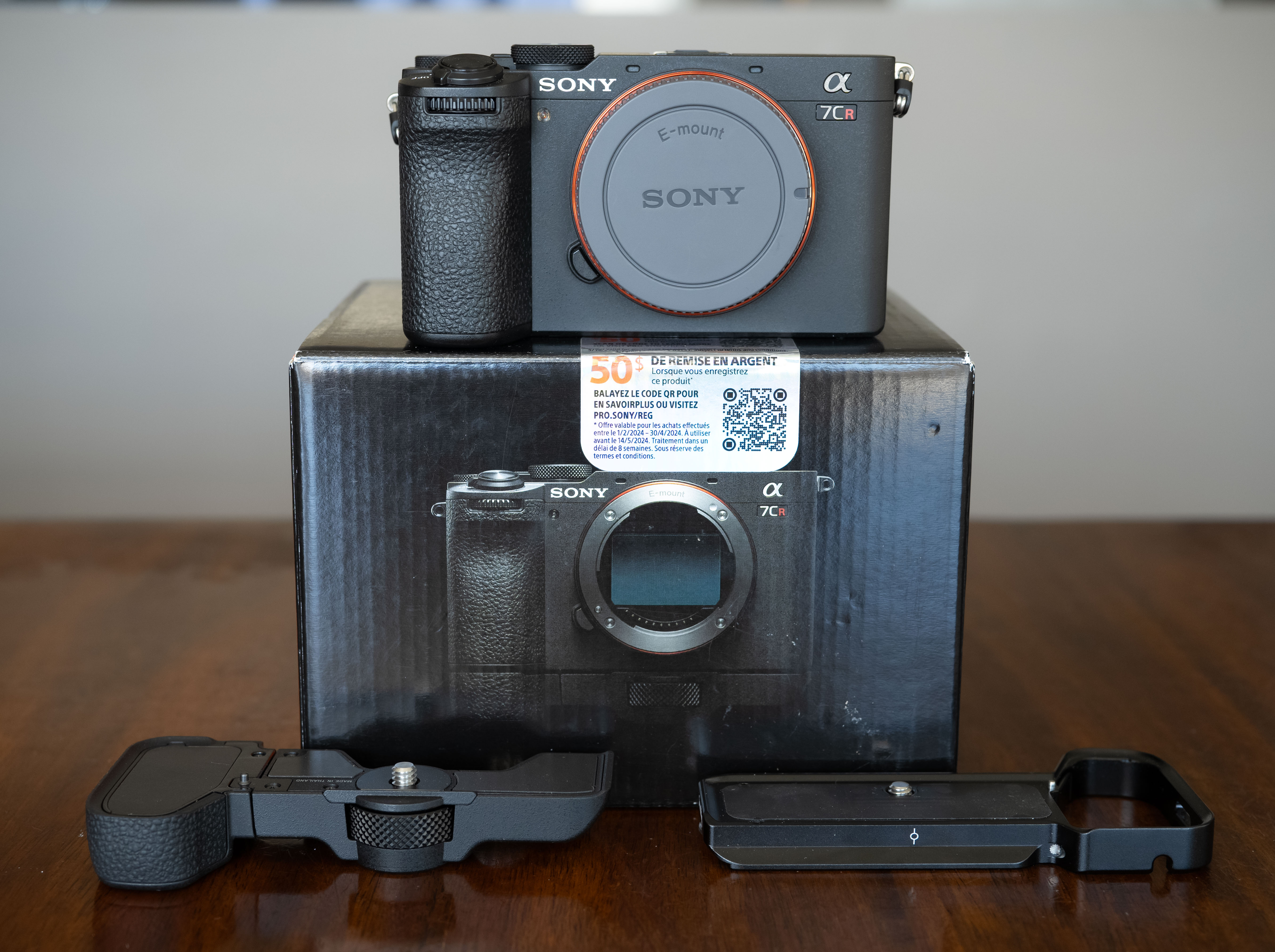 Sony a7CR Camera (Black, Body Only + Smallrig Base Plate)