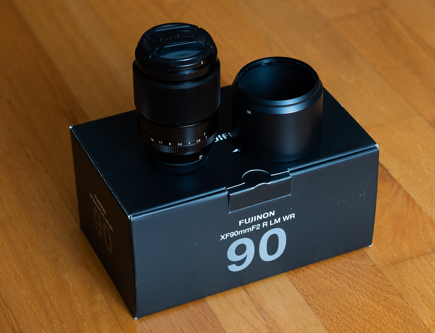 Fuji XF 90mm f/2 R LM WR
