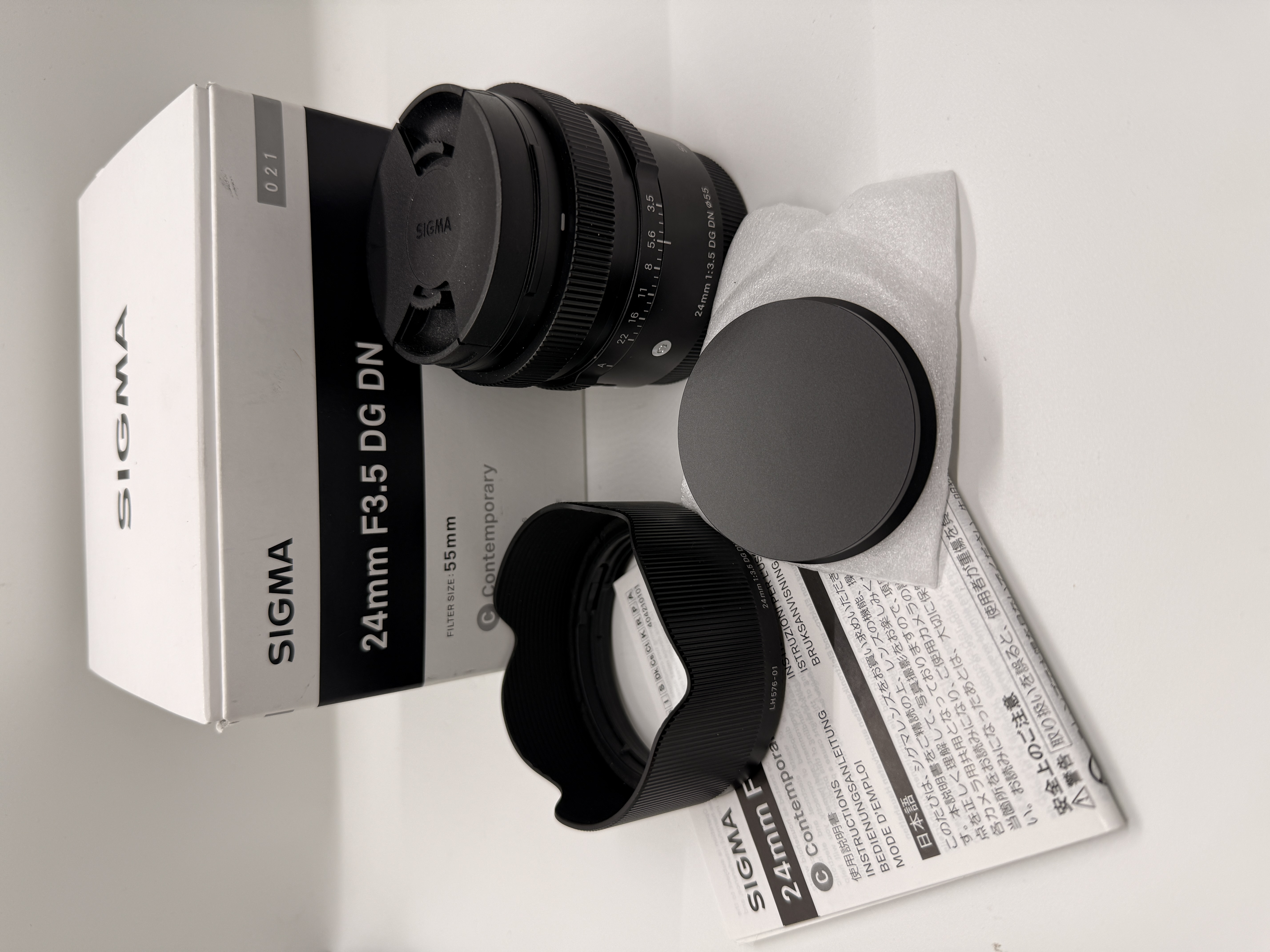 Sigma 24mm 3.5 for Sony - LNIB