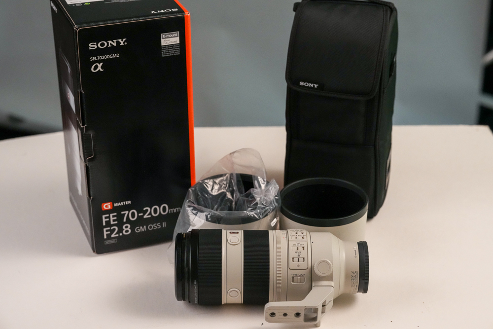 Sony 70-200 2.8 GM II with extras, VG-C4EM Grip