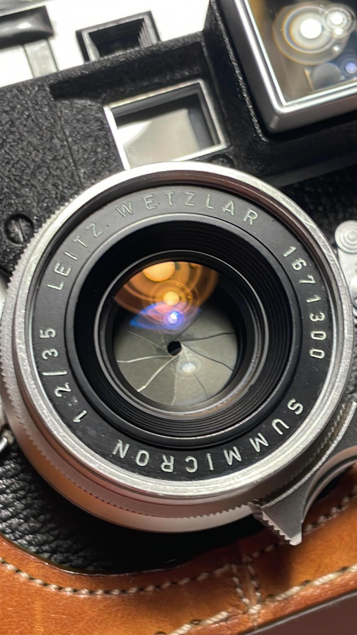 Sold 8 element Leica 35mm Summicron F 2 With LLL Lens Hood FM Forums sold-8-element-leica-35mm-summicron-f-2-with-lll-lens-hood-fm-forums