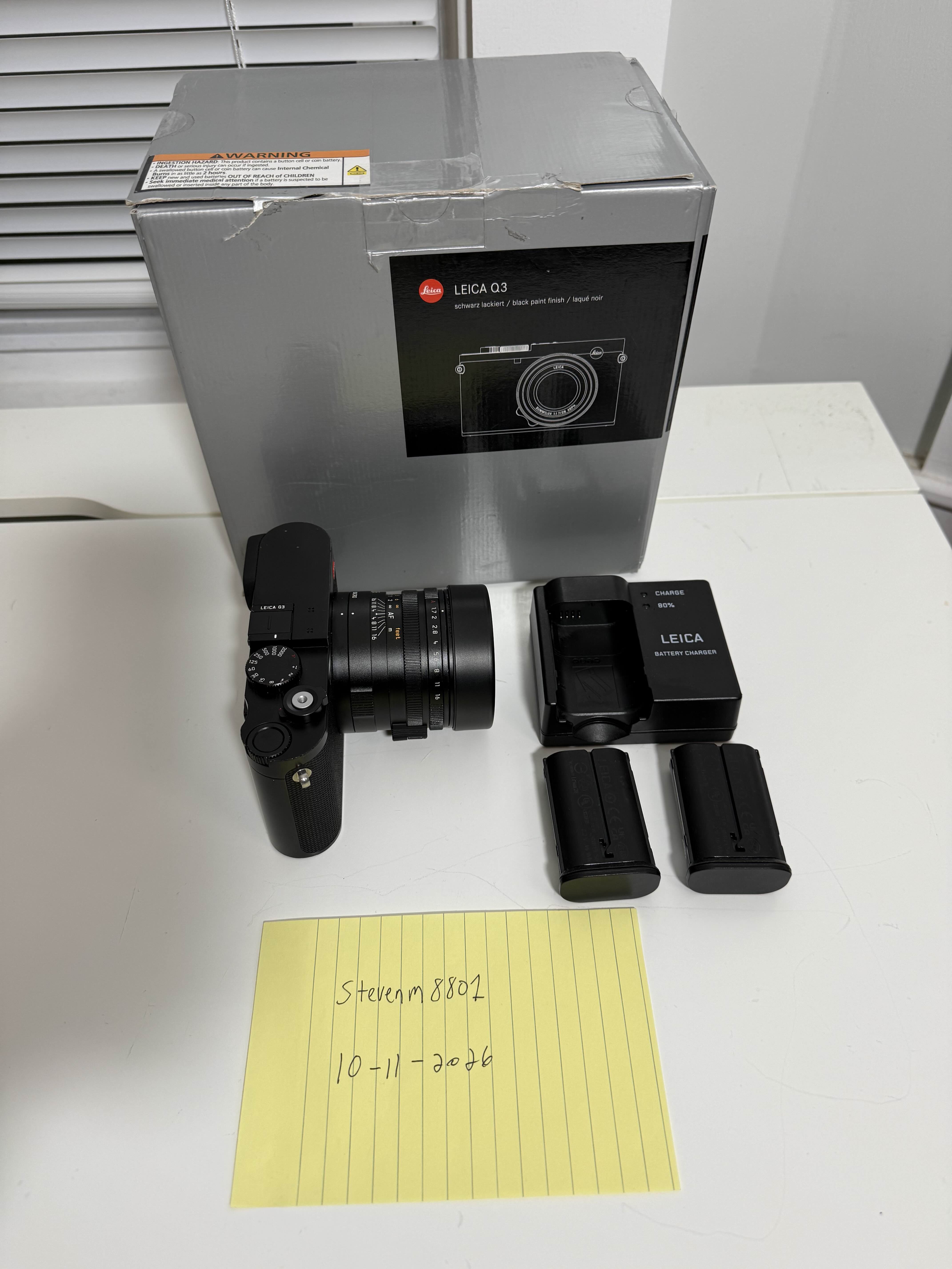 Leica Q3 (28mm) Black + 3 Batteries, Hood, Box | Cosmetic ...