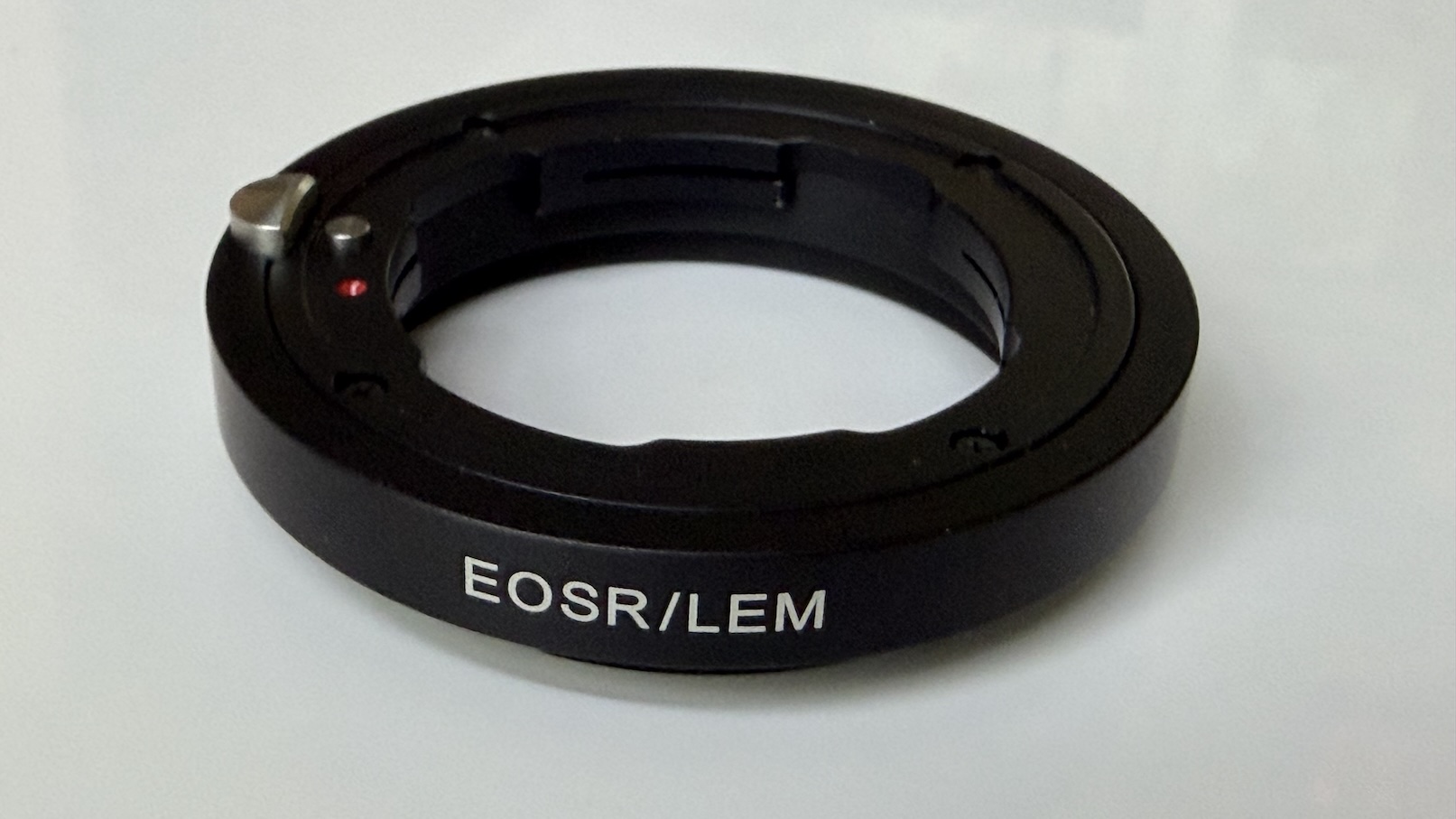 NOVOFLEX- ADAPTER CANON EOS-R CAMERA BODY TO LEICA M LENSES