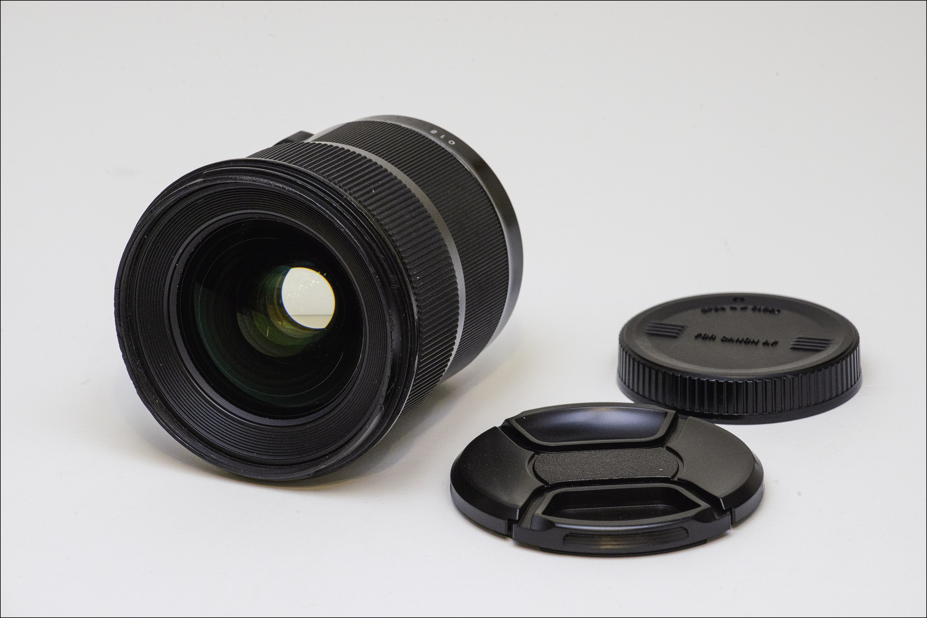 Sigma ART 24  f1.4  DG len in a Canon EF Mount
