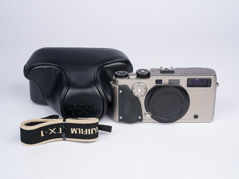 Fujifilm TX-1 XPan Mint 107 Shutter