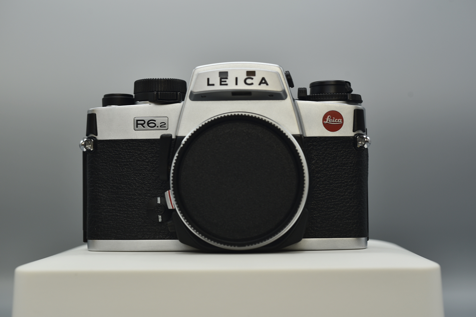 Sold: Late Leica R6.2 Chrome with box - FM Forums