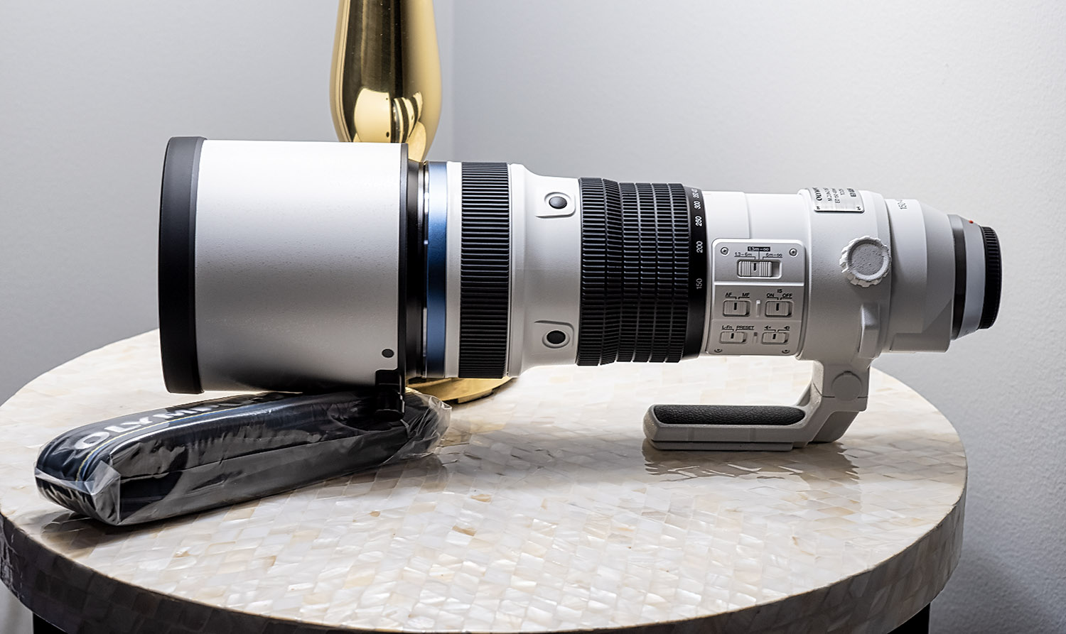 Sold Olympus M.Zuiko Digital ED 150400mm f/4.5 TC1.25X IS PRO Lens