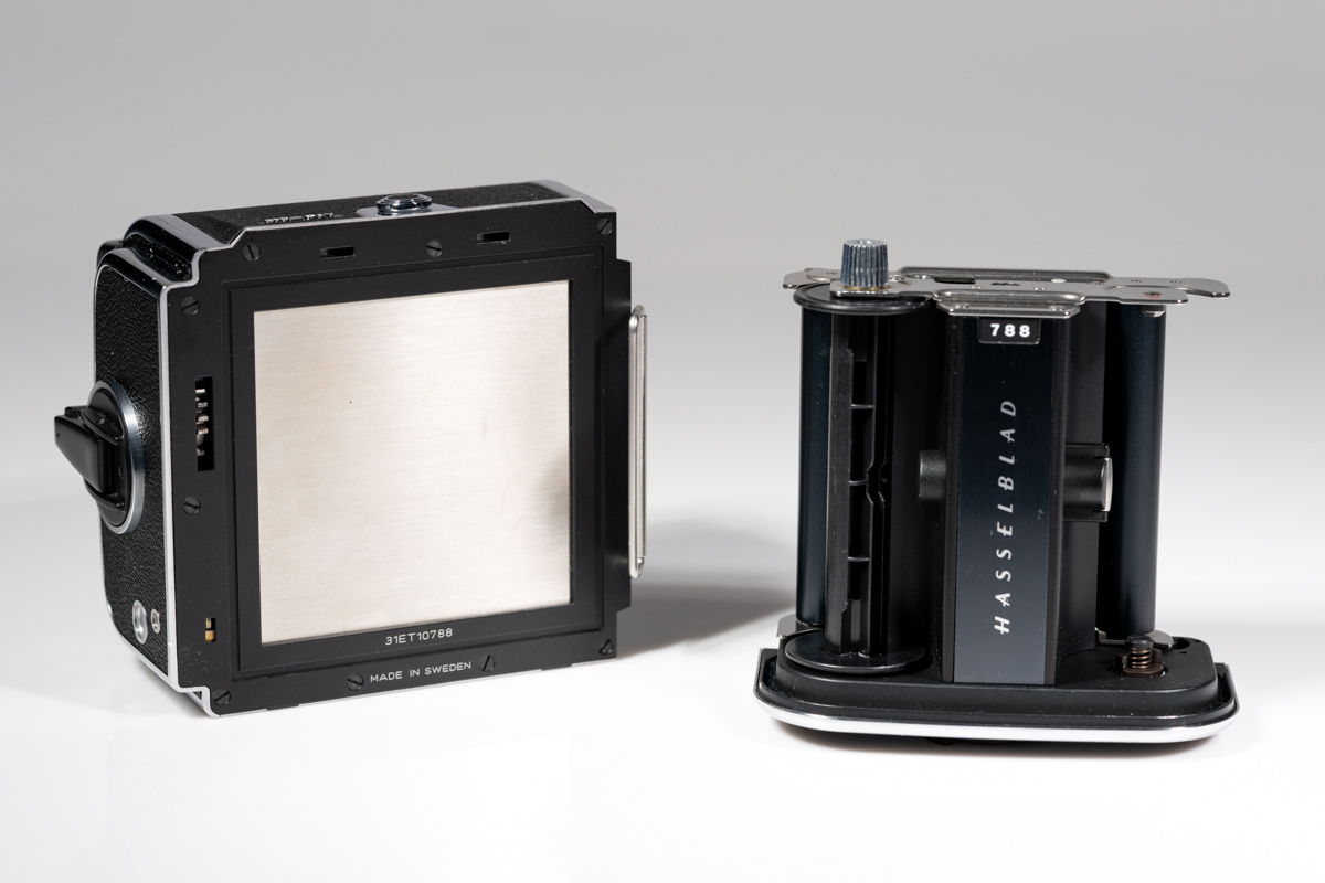 Sold: Hasselblad A16 645 Film Back Chrome Type IV - FM Forums