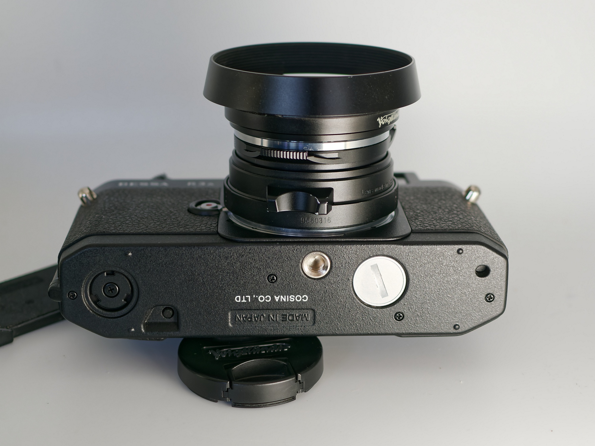 Sold: Voigtlander Bessa R3A 35mm Film Camera & Nokton Classic 40mm
