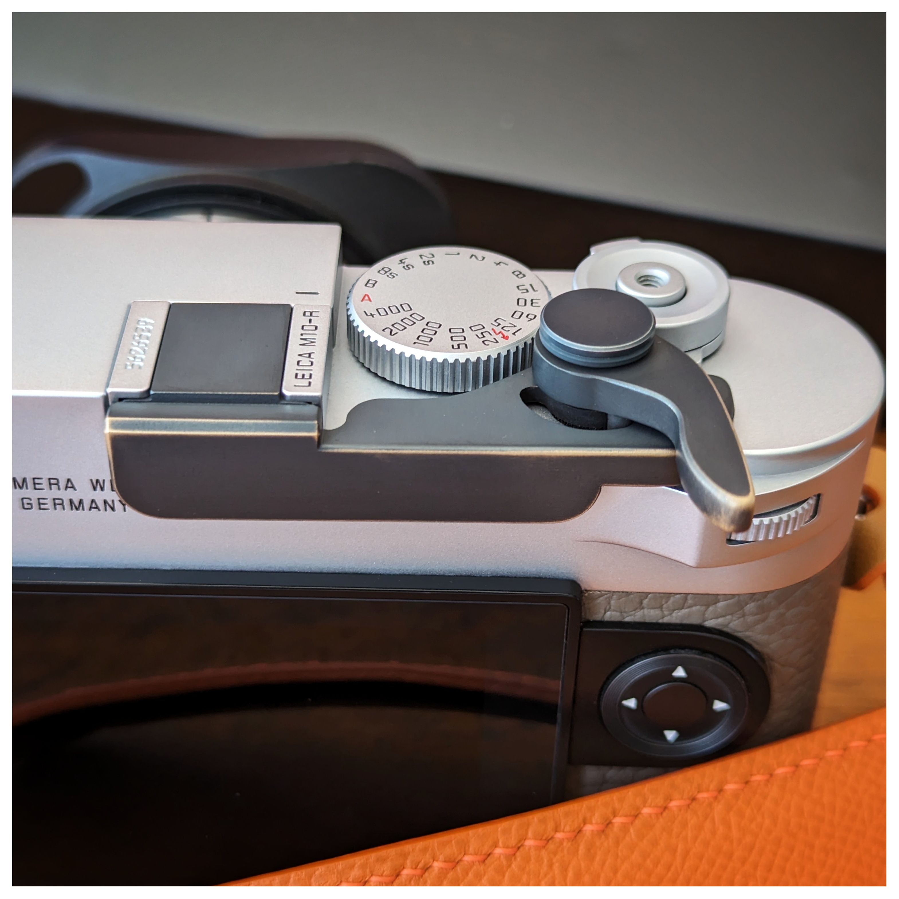 IDS Foldable Thumb Grip for Leica M10 - FM Forums