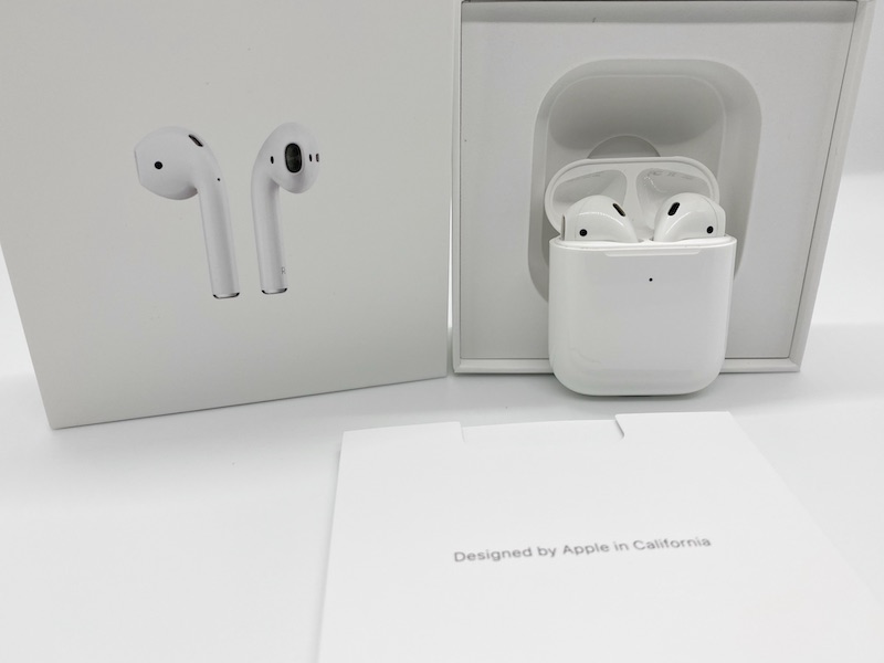 Sold: LNIB--Apple AirPods 2nd Generation with Wireless Charging Case -  White - FM Forums