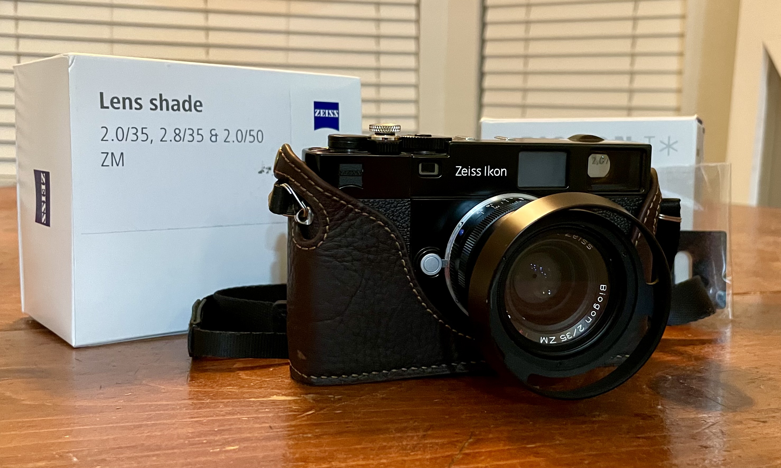 Zeiss IKON ZM Body - FM Forums