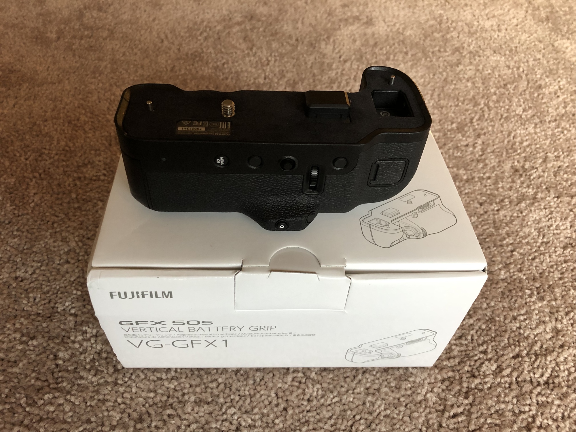 fs-lnib-fujifilm-fuji-vg-gfx1-vertical-battery-grip-for-gfx-50s-the