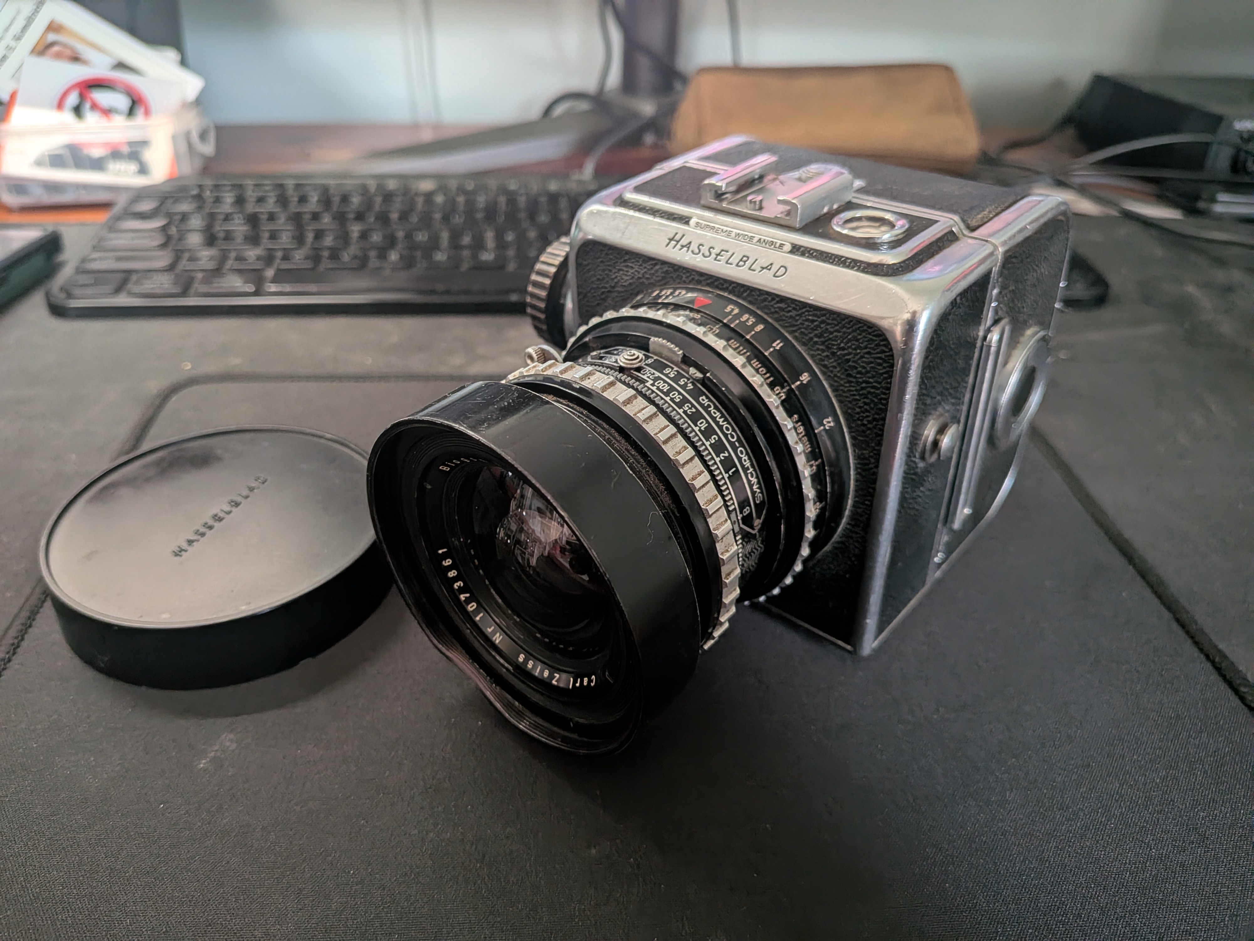 Hasselblad SWC ("Supreme" 1955) Medium Format Fi...