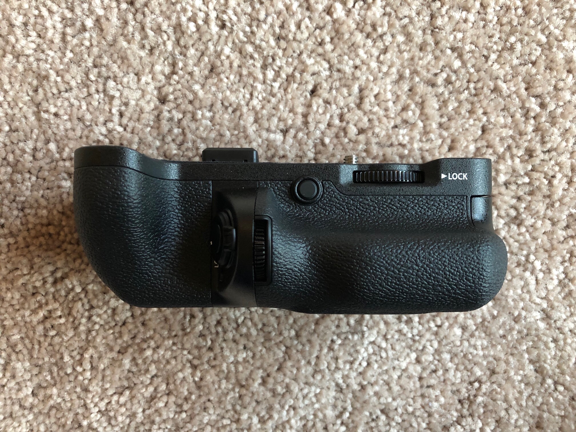 fs-lnib-fujifilm-fuji-vg-gfx1-vertical-battery-grip-for-gfx-50s-the