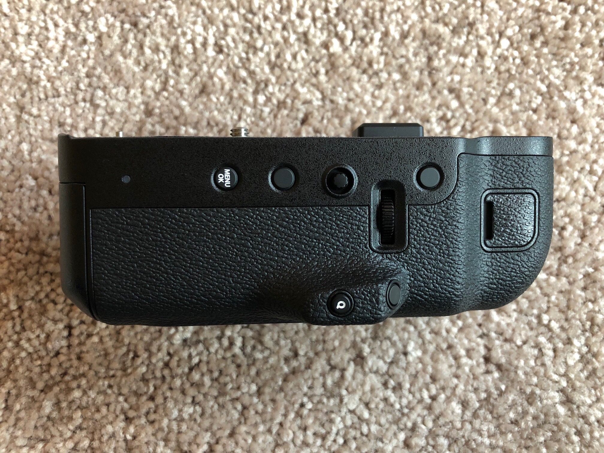 fs-lnib-fujifilm-fuji-vg-gfx1-vertical-battery-grip-for-gfx-50s-the