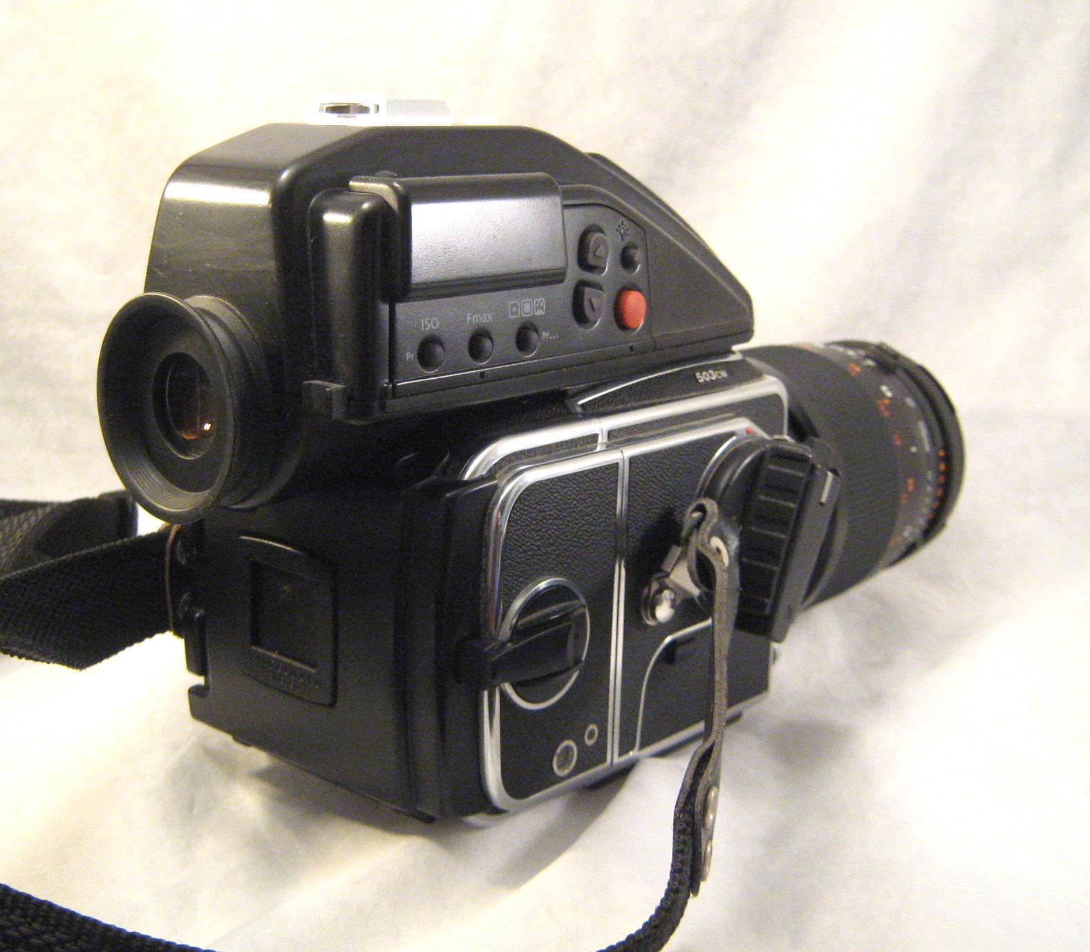 Withdrawn: HASSELBLAD 503cw CAMERA W/ 120 CF MACRO LENS, PME 90