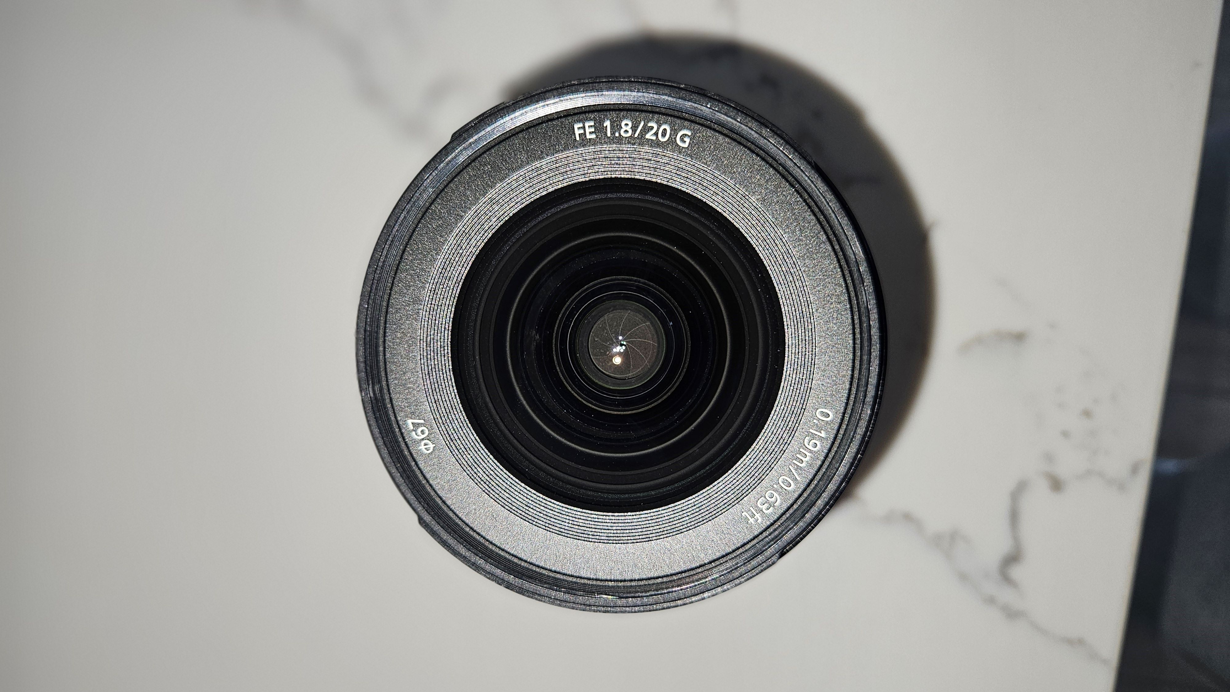 SOLD: Sony 20mm f/1.8 G Sony E mount lens